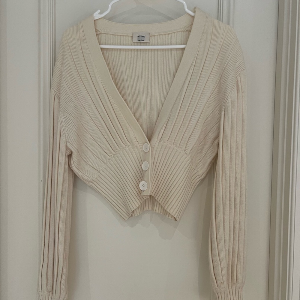 Aritzia Ribbed V-Neck Sweater